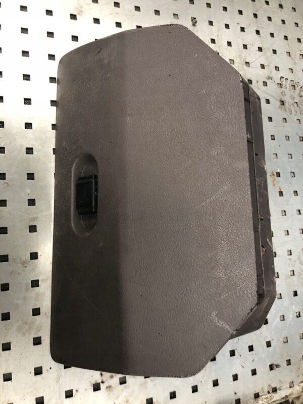 SCHOWEK PASAŻERA EU MASTER II 2.5 7700351871