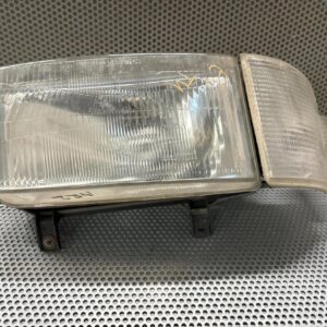 LAMPA PRAWY PRZÓD EUROPA VOLKSWAGEN T4