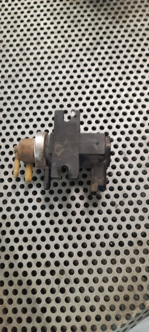 ZAWÓR PODCIŚNIENIA 70163300