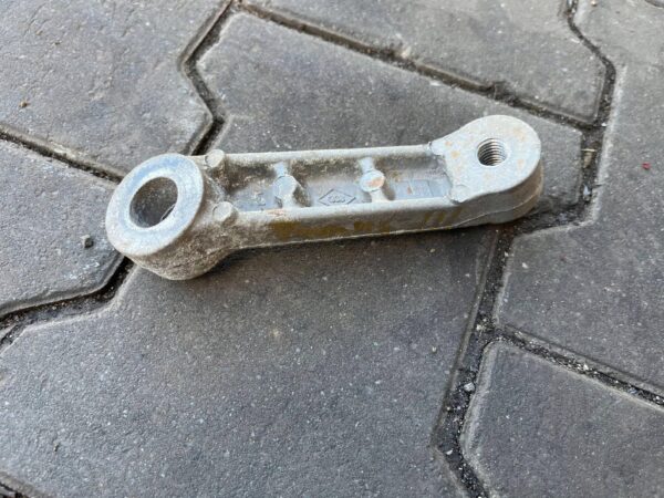 ŁAPA MOCOWANIE SILNIKA TRAFIC III 112535106R 93863673