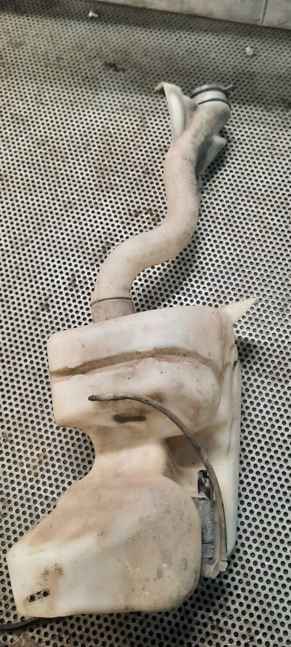 ZBIORNIK PŁYNU DO SPRYSKIWACZY PEUGEOT 3523300006