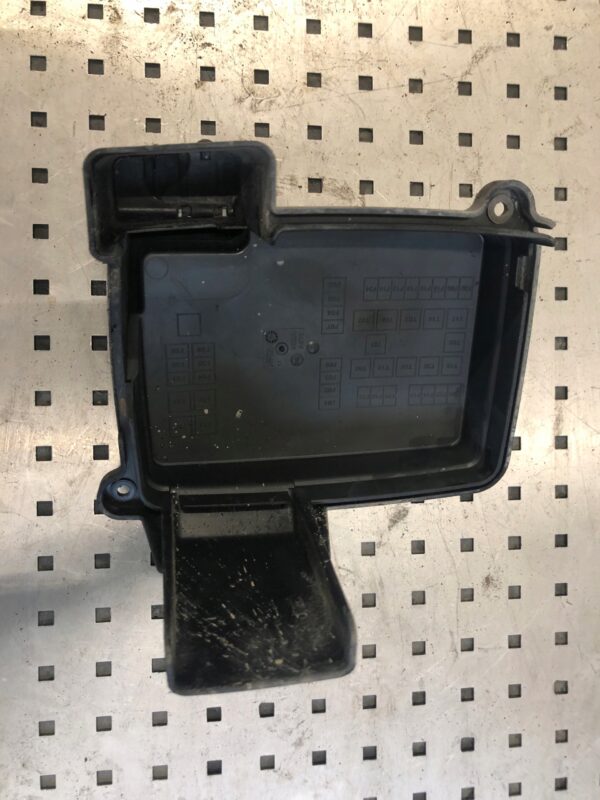 POKRYWA SKRZYNKI BEZPIECZNIKÓW DUCATO 3.0 EU 06-11