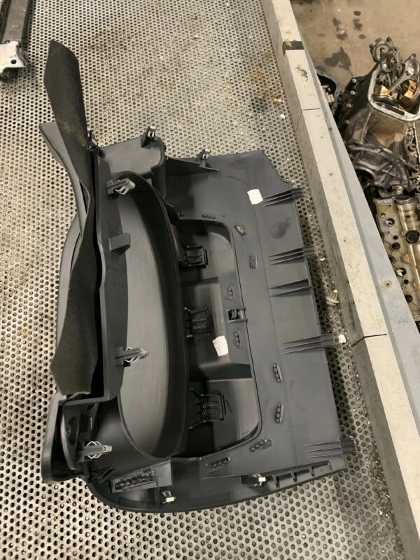 OSŁONA KONSOLI MASTER III 681013468R