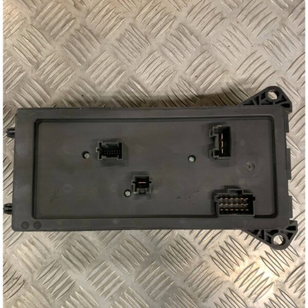 RAMKA MODUŁ BEZPIECZNIKÓW A9065454701 MERCEDES SPRINTER W906