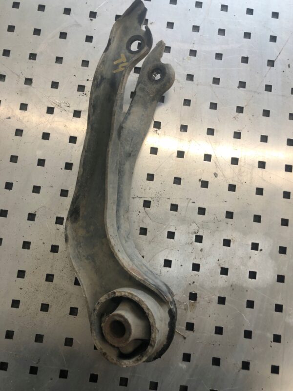 PODPORA SKRZYNI VOLKSWAGEN T4 2.5 96-03 FV