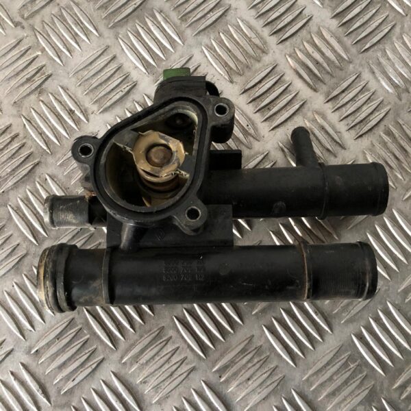 OBUDOWA TERMOSTATU RENAULT TRAFIC 8200709149