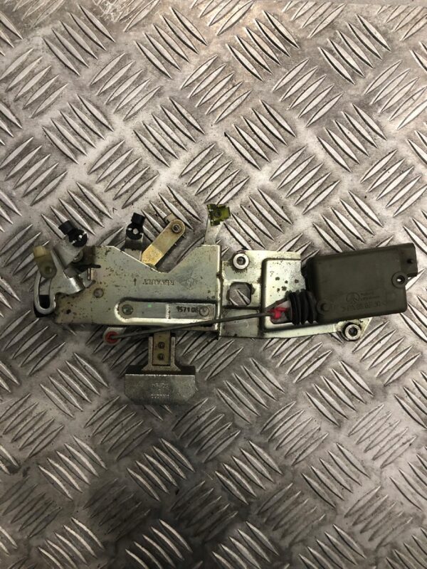 ZAMEK DRZWI PRZESUWNYCH RENAULT MASTER A00272