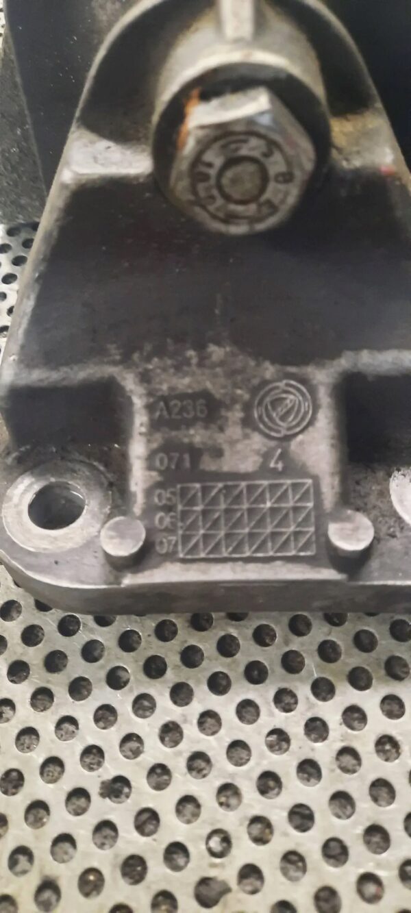 ŁAPA MOCOWANIE SILNIKA FIAT DUCATO 4236