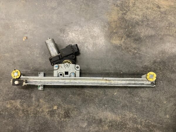 MECHANIZM SZYBY PRAWY DUCATO 06- 73001001