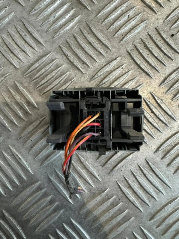 90c76e4d3dd0b2baf279c42e547e93ce