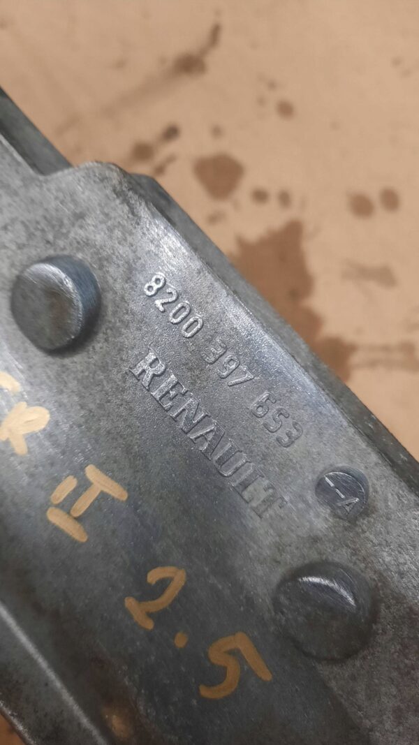 d6ec7f13754b117d7d2634c38cbf5ee9