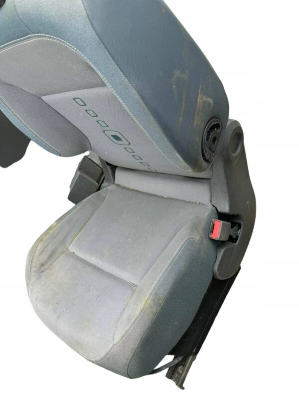 d7093522e2ea61515f4654aa1a359807