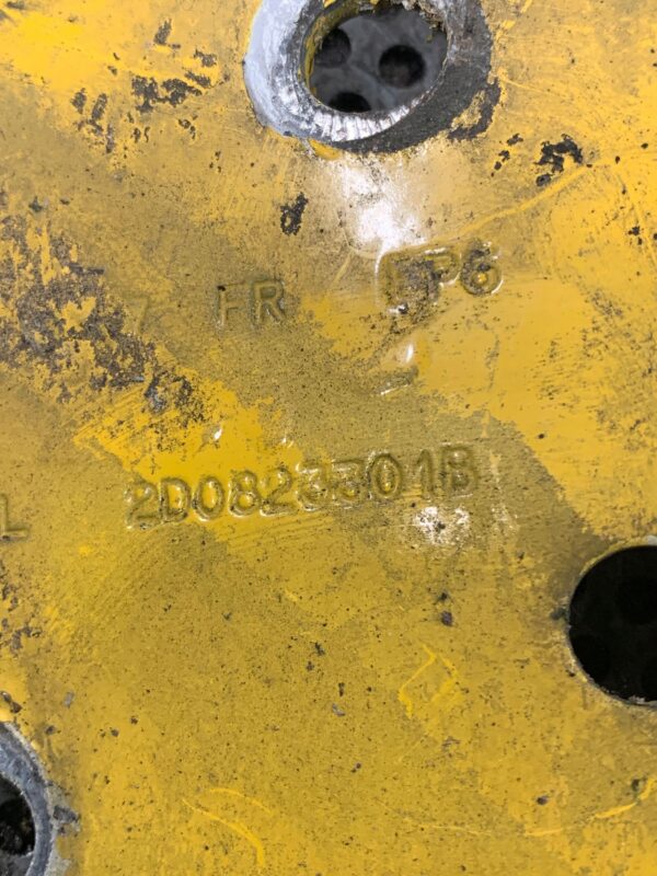 ZAWIAS POKRYWY MASKI LEWY VW LT II 2D0823301B