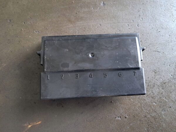 POKRYWA SKRZYNKI BEZPIECZNIKÓW SPRINTER W906 A0015456403