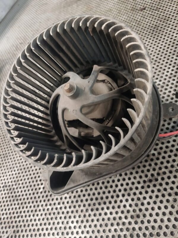 WENTYLATOR NAWIEWU MERCEDES SPRINTER W901-W904 651589X