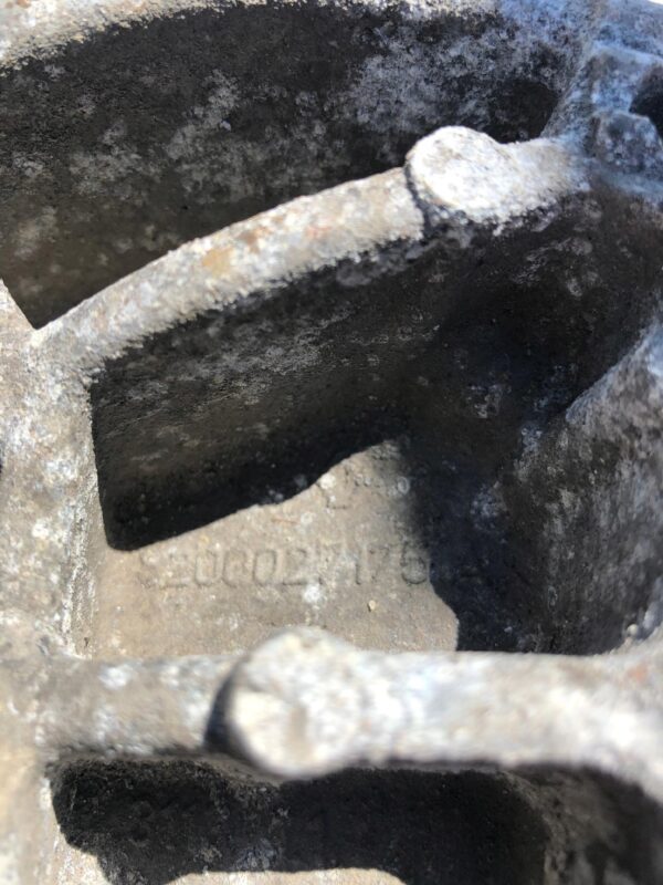 ŁAPA WSPORNIK SILNIKA MASTER II 8200027175A