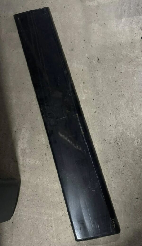 LISTWA DRZWI PRZESUWNYCH RENAULT TRAFIC 828210114R CHA4