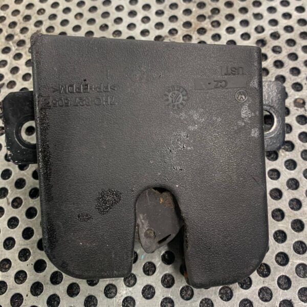 213edbf96ba0b5b47e31e246e401b982