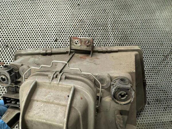 LAMPA LEWY PRZÓD EU MERCEDES VITO 638