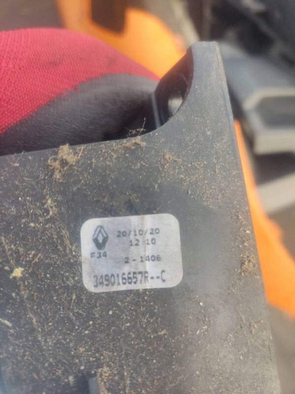 d069bd97bf42c09ee1eb12704a671a21