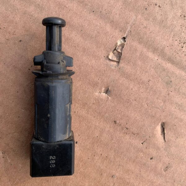 CZUJNIK PEDAŁU HAMULCA STOPU 414986 RENAULT MASTER II