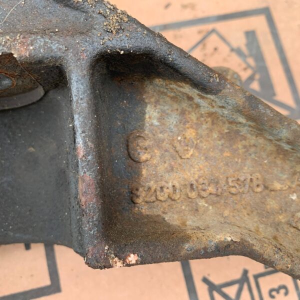 ŁAPA SKRZYNI MASTER II 8200034578