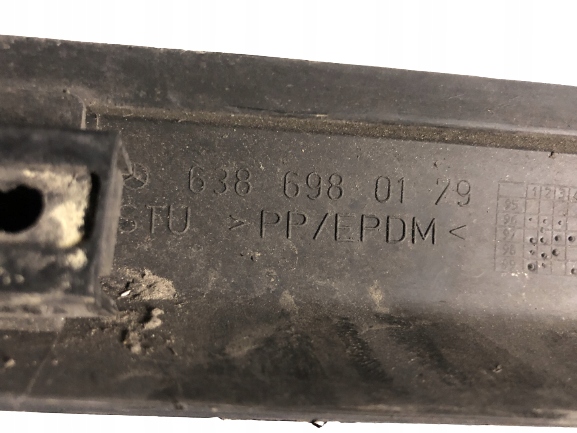 LISTWA SZYBY MERCEDES VITO 638 6386980179