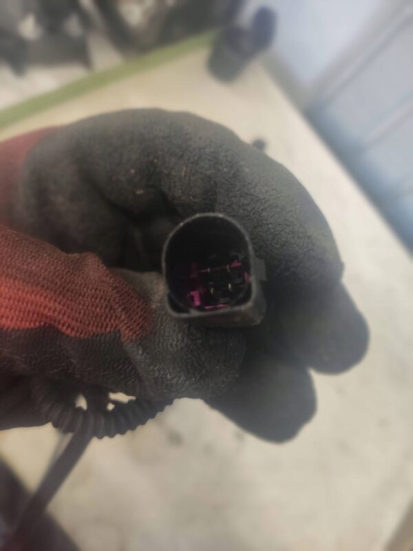 6532434e4d852bf28751140db20323fe