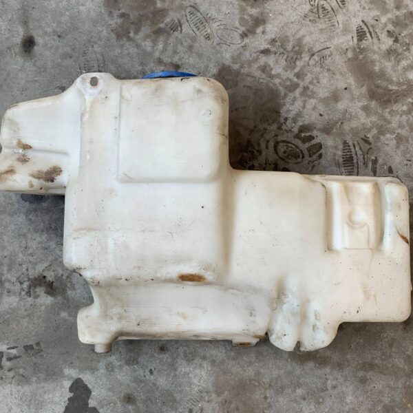 ZBIORNICZEK SPRYSKIWACZY 7L 6388691120 MERCEDES VITO 638