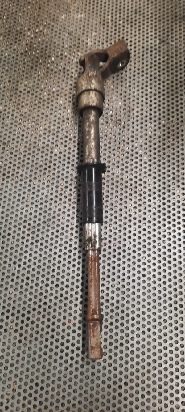 KRZYŻAK KOLUMNA KIEROWNICZA RENAULT MASTER