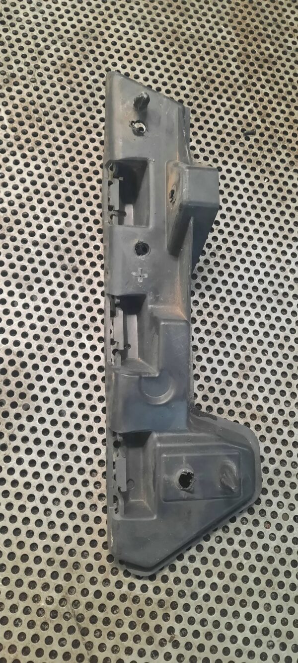 MOCOWANIE ZDERZAKA RENAULT MASTER 9E0160802F MOVANO