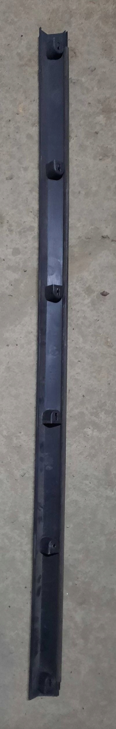 LISTWA DACHOWA PRAWA A6396900470 MERCEDES VITO W639