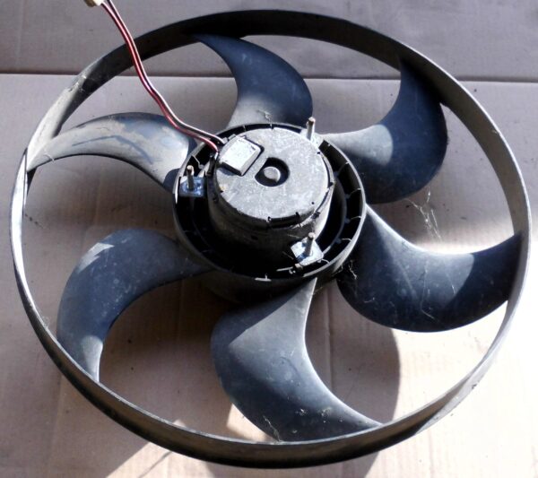 WENTYLATOR CHŁODNICY MERCEDES VITO 638 0130305245