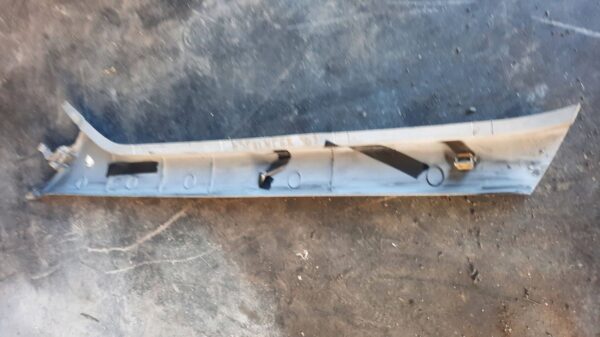 OSŁONA SŁUPKA SZYBY PRZEDNIEJ SPRINTER 903 95-07 A9016921602