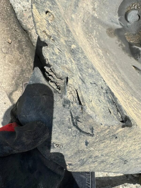 NADKOLE LEWY PRZÓD RENAULT TRAFIC II 8200508349