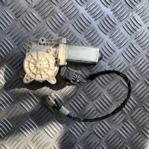 SILNICZEK SZYBY PRAWY PRZÓD VITO 928794-101