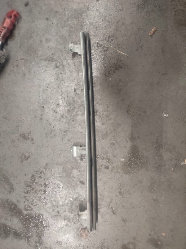 PROWADNICA SZYBY RENAULT MASTER III 8200683409