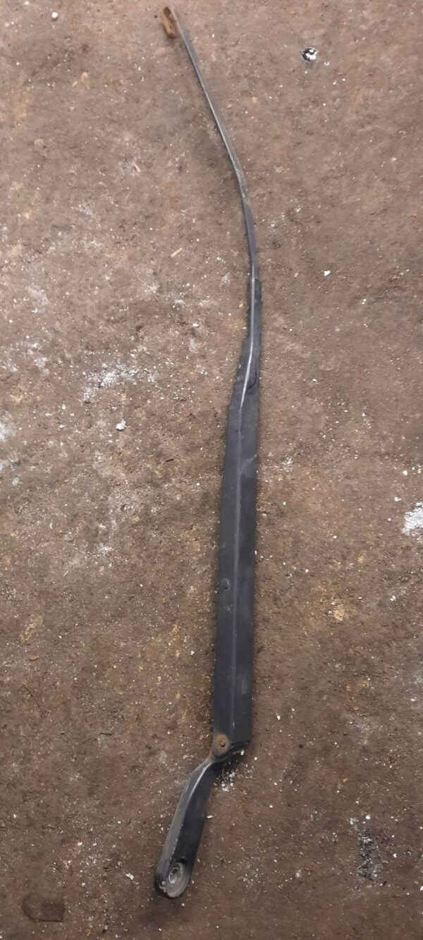 RAMIĘ WYCIERACZKI FIAT DUCATO