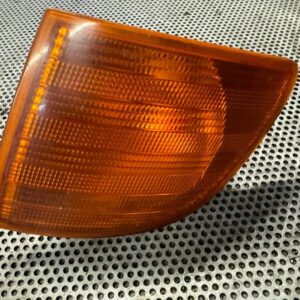 KIERUNKOWSKAZ LEWY PRZÓD MERCEDES VITO 638