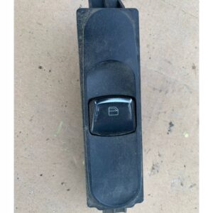 PRZYCISK PRZEŁĄCZNIK SZYBY PRAWY A6395451413 MERCEDES VITO W639