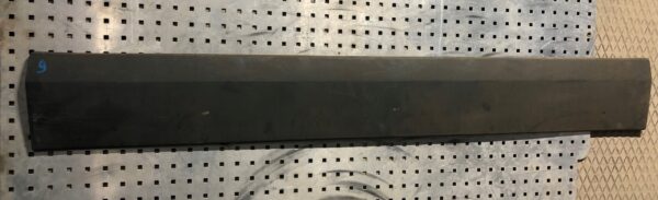 LISTWA DRZWI PRAWY PRZÓD NR 9 SPRINTER A9066900862