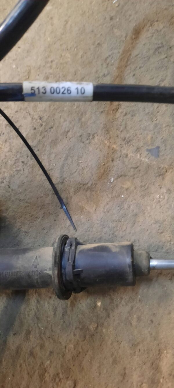 WYSPRZĘGLIK IVECO DAILY 513002610 WIDOCZNE ŚLADY URZYTKOWANIA