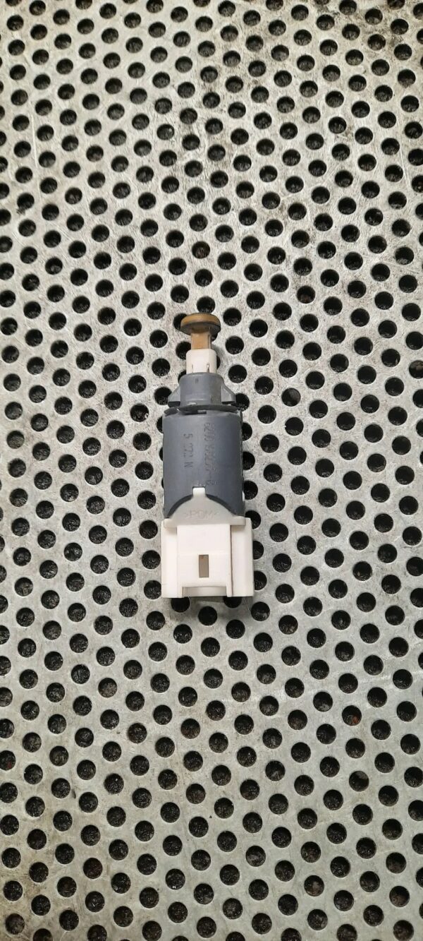 CZUJNIK HAMULCA 8200168238 MASTER