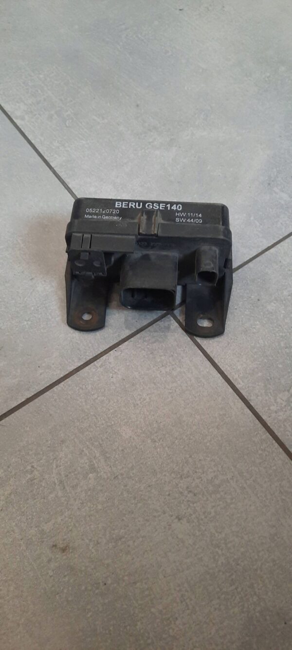 PRZEKAŹNIK ŚWIEC MERCEDES VITO 0522120720