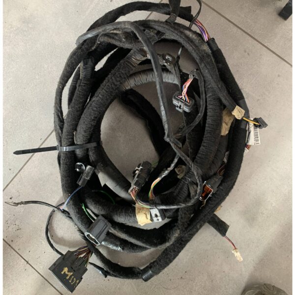 WIĄZKA PRZEWODÓW PAKI PRZESTRZENI ŁADUNKOWEJ 241630915R RENAULT MASTER III