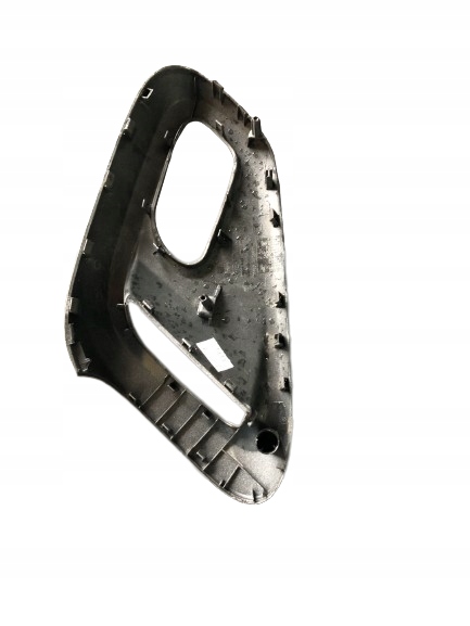 OSŁONA UCHWYTU DRZWI PRAWA BERLINGO 14- 9683306677