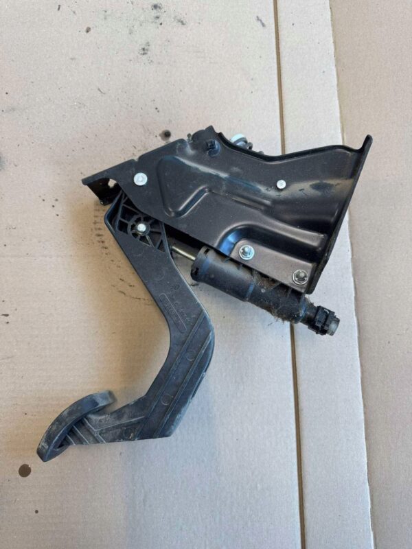 ef82cd26e47368c7d29c85bf66142bd8