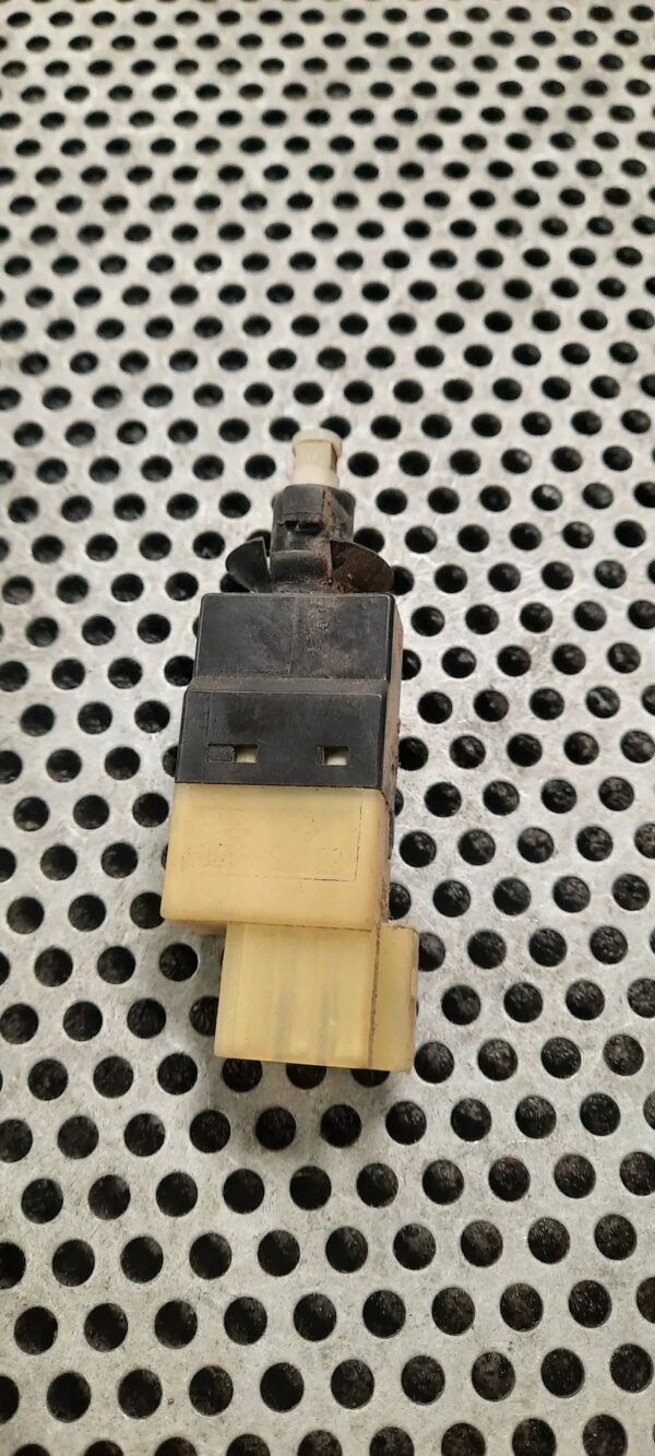 CZUJNIK STOPU MERCEDES VITO 015453809