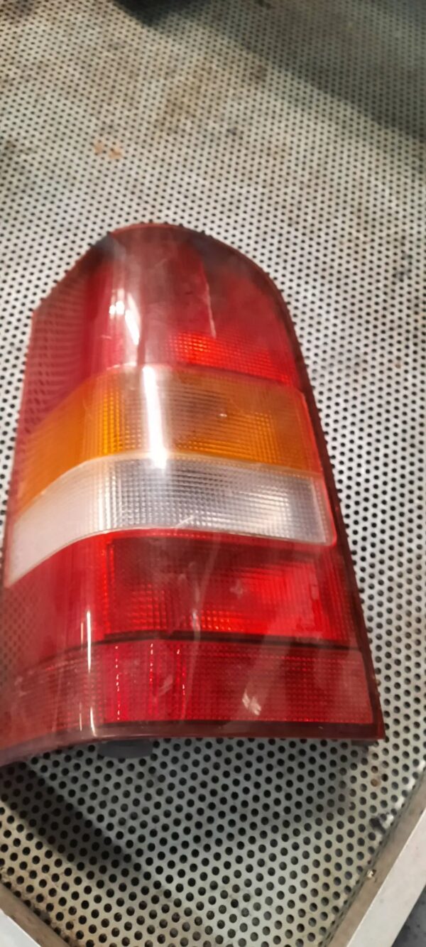 LAMPA TYLNA MERCEDES VITO 6338201264