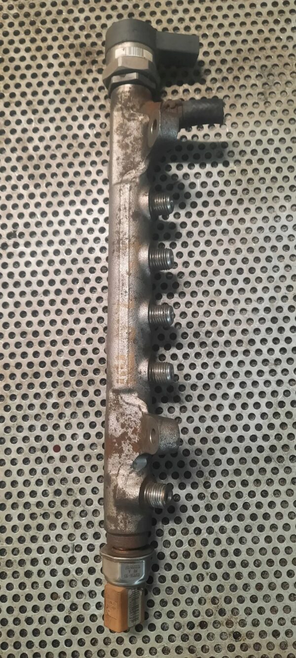 LISTWA WTRYSKOWA 0890